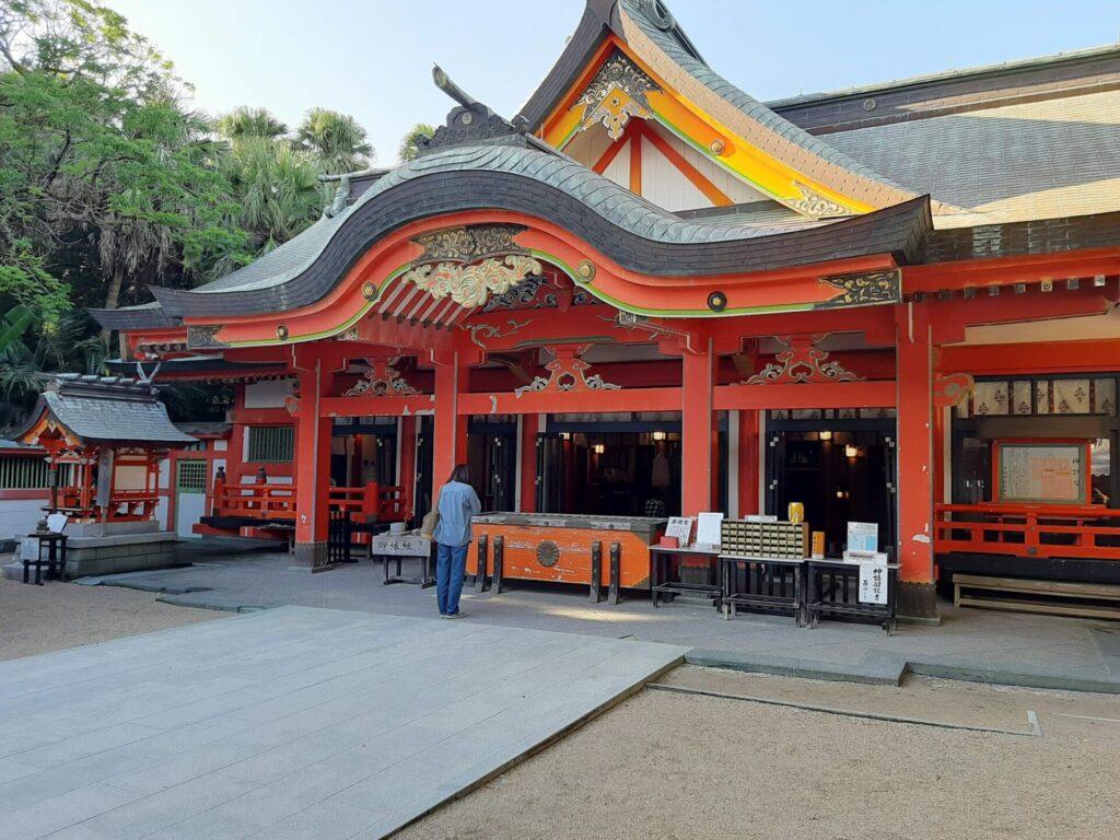 青島神社の所要時間は?見どころやアクセス・駐車場も解説。トゥクトゥクや黄色いポストも素敵すぎた。