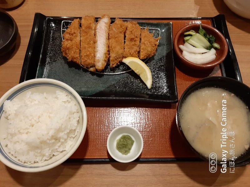 特選ロースかつ定食