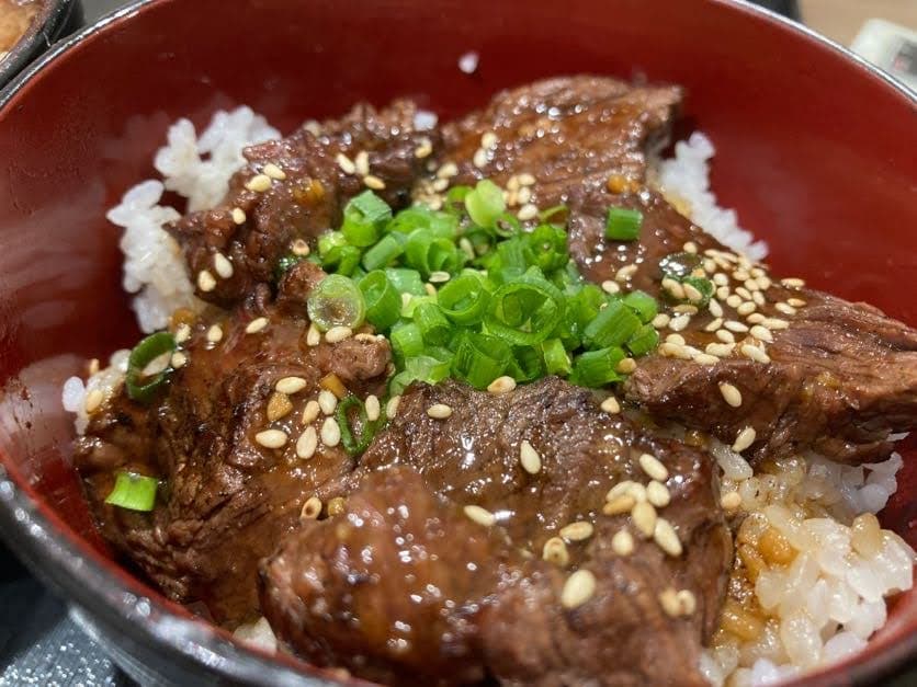 熟成ハラミ丼