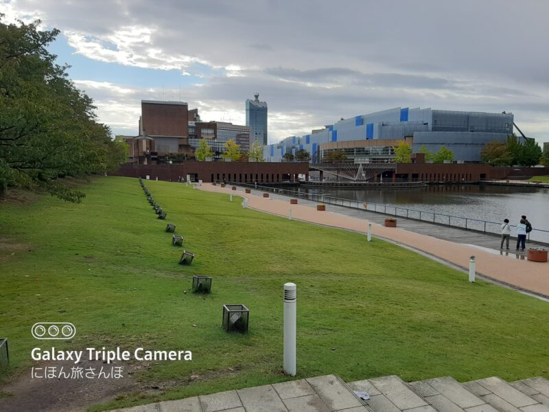 スターバックス コーヒー 富山環水公園店の見どころと利用法