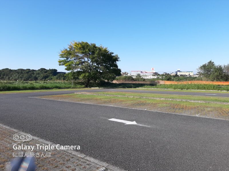 駐車場の利用料金と収容台数