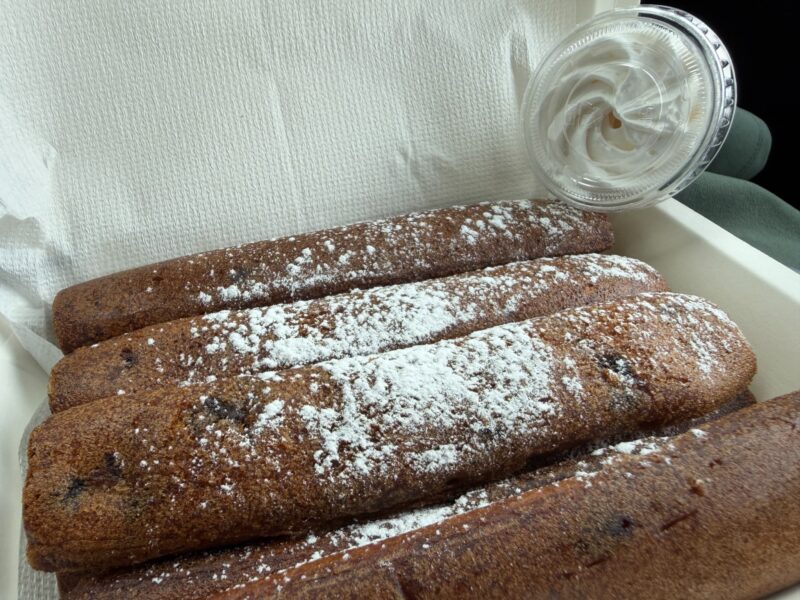 名物あげぽっぽの魅力と生クリームの相性