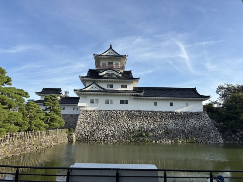富山城址公園の見どころを解説｜石垣・水濠・千歳御門と和風庭園を巡る