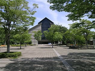 山形美術館の見どころは？収蔵品や料金・アクセスを紹介