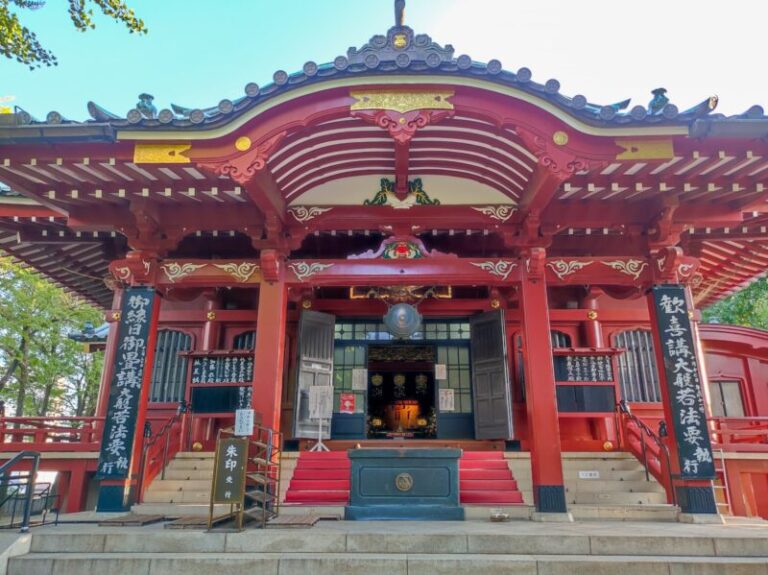 待乳山聖天（本龍院）の見どころ｜大根と巾着の意匠、丘の境内を訪ねる