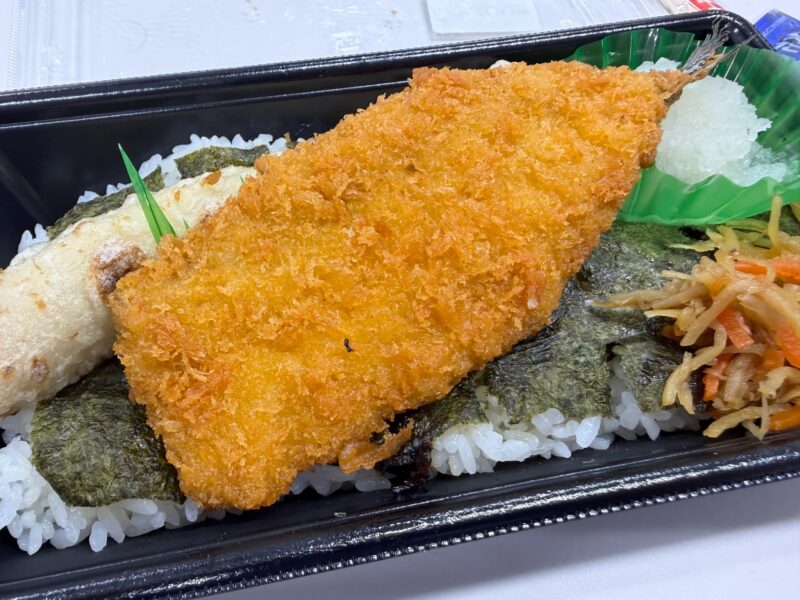 ほっともっとのさんまフライのり弁当!値段と魅力
