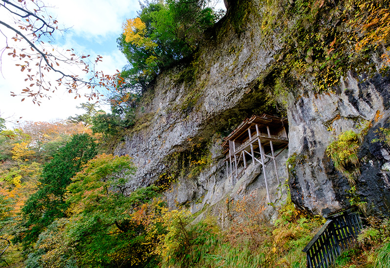 三徳山三佛寺の投入堂ガイド!参拝料金・服装・登山の注意点