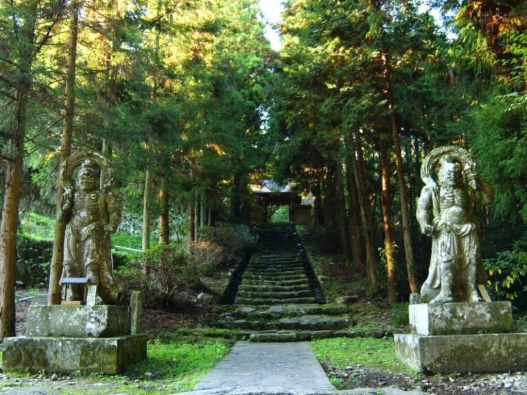 両子寺の見どころとご利益！紅葉・御朱印・駐車場も紹介
