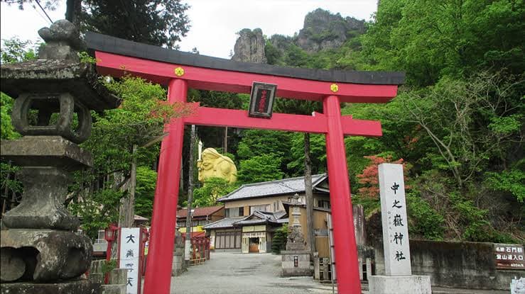 中之嶽神社のご利益と大黒様!御朱印・石段・駐車場ガイド