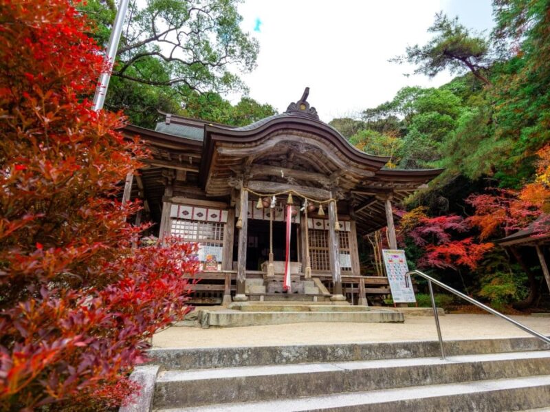 仁比山神社のご利益と紅葉の見どころ・アクセスガイド