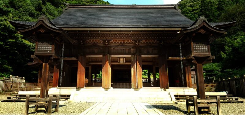 伊奈波神社のご利益と見どころ!黒龍神社・御朱印・駐車場