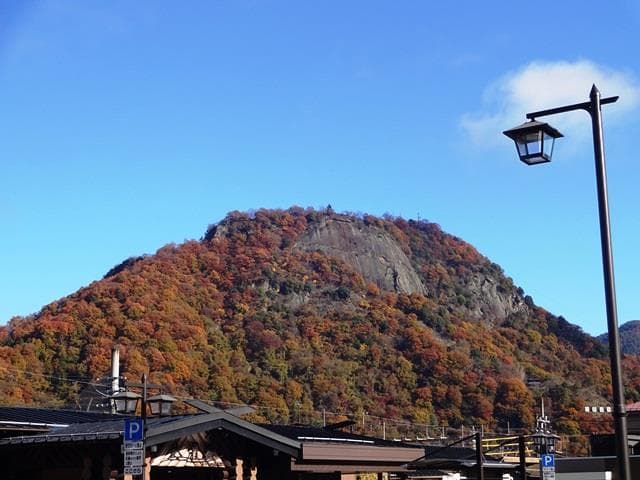 岩殿城跡の見どころ！歴史・登山・アクセスを解説