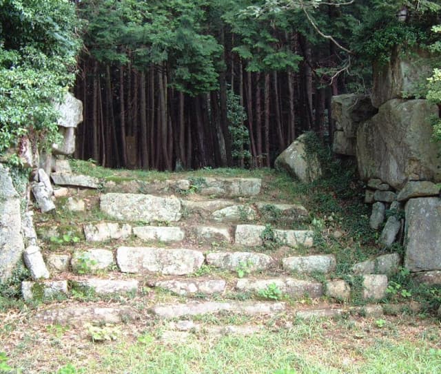 観音寺城跡の見どころ!登山ルート・駐車場・歴史を解説